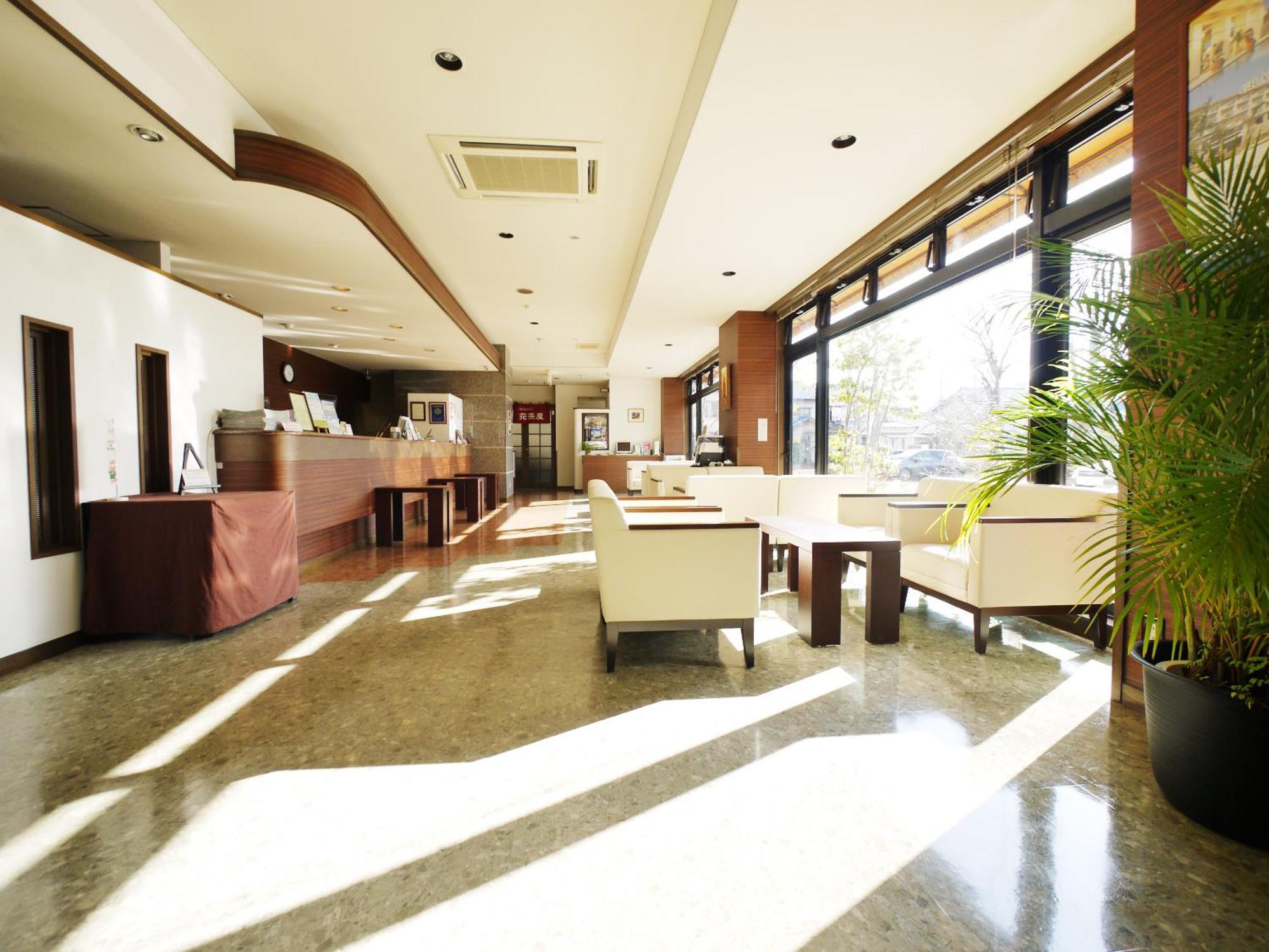 Hotel Route-Inn Kakamigahara Dış mekan fotoğraf